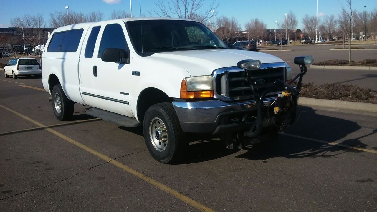 00 Ford F250 Snow Plow Truck or trade for Sale in Denver, CO OfferUp