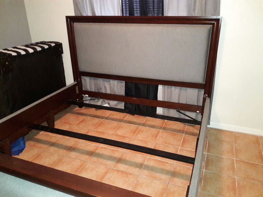 Ralph Lauren Brook Street Tufted Bed