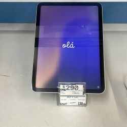 Apple iPad Model A3355 128gb With Case