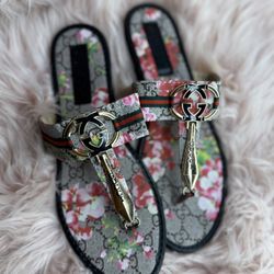 Gucci Floral GG Thong Sandals