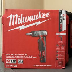 Milwaukee M12 12-Volt Lithium-Ion Cordless ProPEX Expansion Tool Kit with (2) 1.5Ah Batteries, (3) Expansion Heads and Hard Case