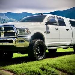 2017 Dodge Ram 2500 Mega Can 4x4 Cummins Diesels Like New For Sale
