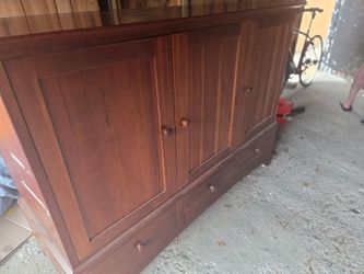 Ethan Allen Entertainment Shelves & Console
