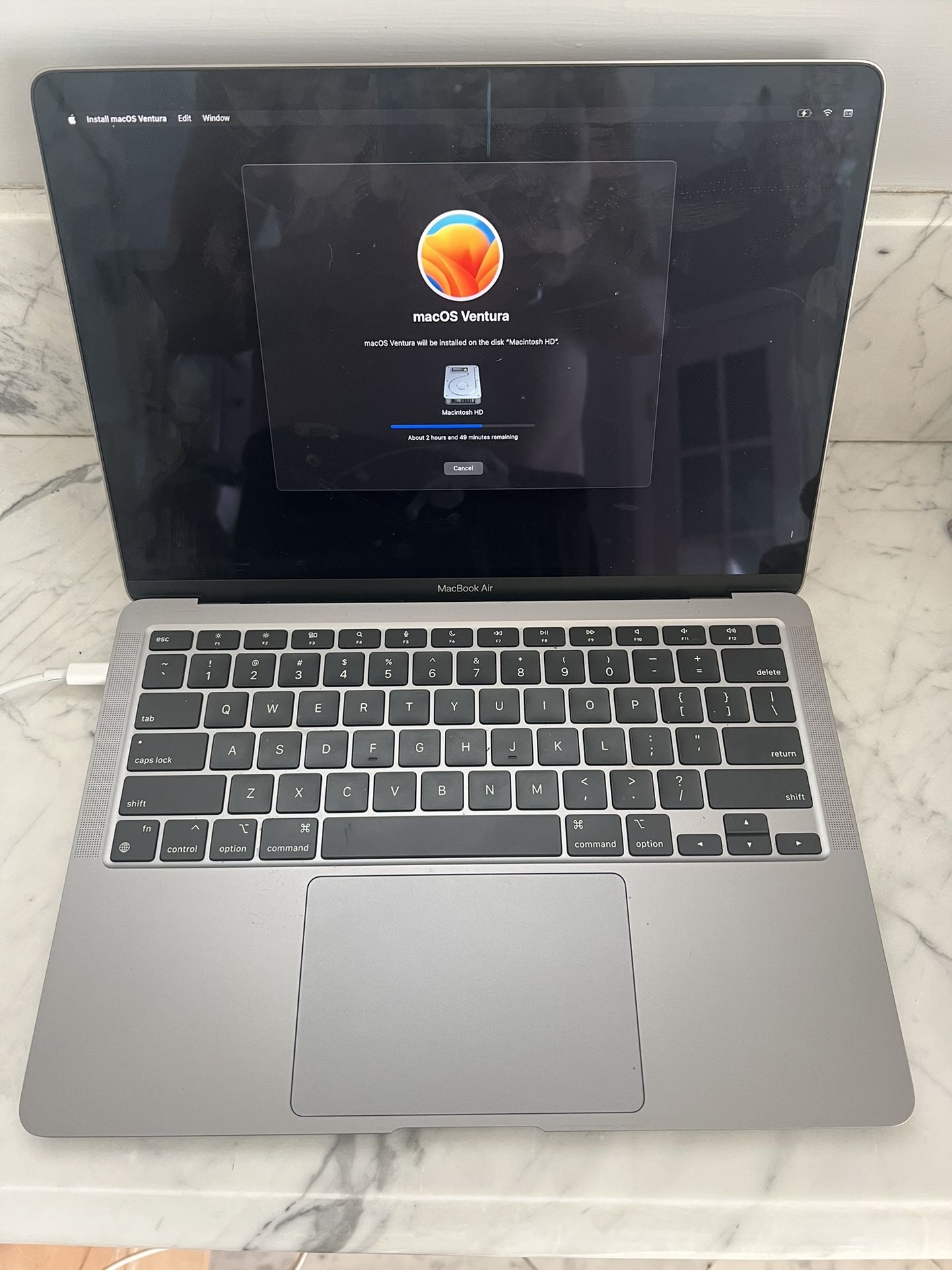 2020 Macbook Air 13 Inch M1 8GB 256GB (Apple Original Charger)