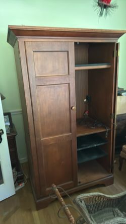 Wood tv cabinet