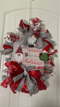 Beautiful Christmas Gnome Wreath