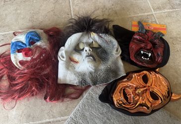 Costume