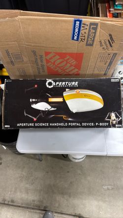 Aperture Labs - Portal Device: P-body