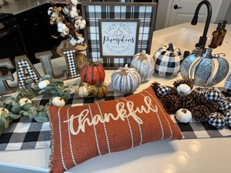 Fall Decor - HUGE Lot