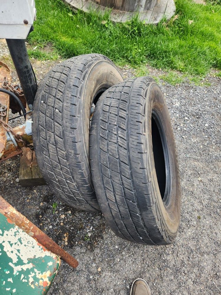 Tires Load Range E 17in