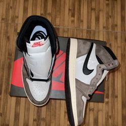 Jordan 1 Retro High X Travis Scott 