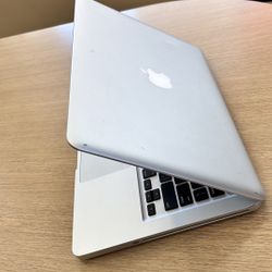 Apple MacBook Pro 13” I5/8GB/256GB SSD $140