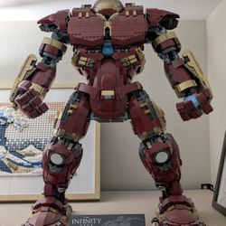 LEGO UCS Hulkbuster 76210 100% Complete