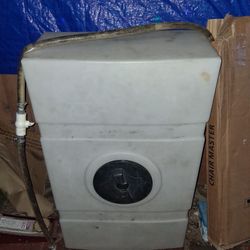 60 Gallon Water Tank 