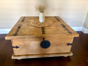Rustic Farmhouse living room table set with storage space in bigger table.