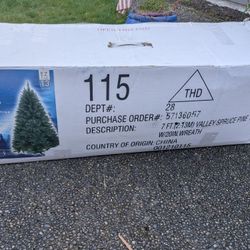 Christmas Tree Excellence Shape. All Pieces 