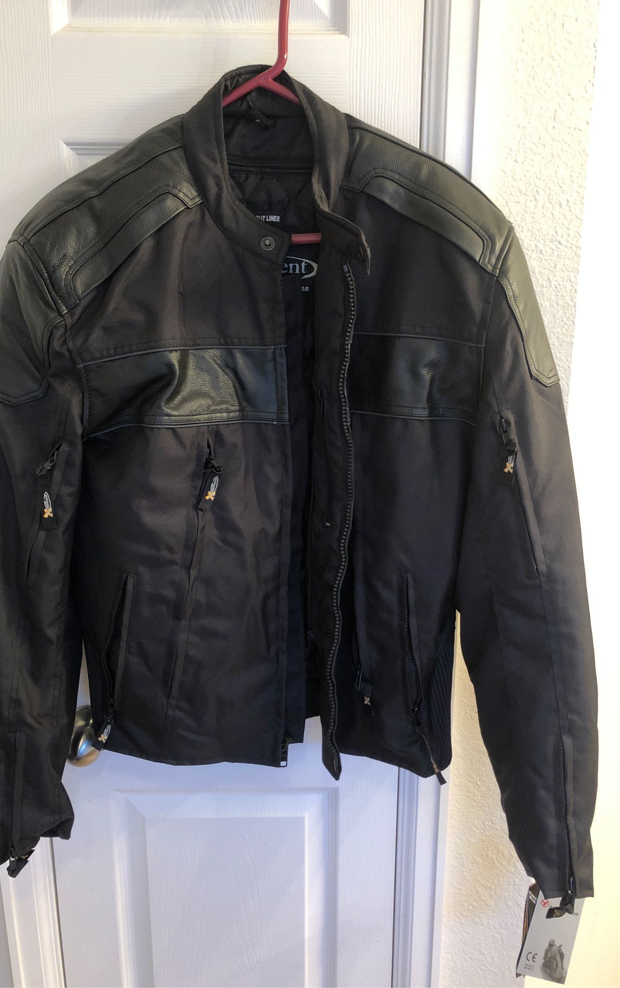 Men’s XL Xelement Black motorcycle jacket