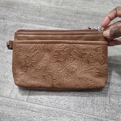 ILI New York Genuine Leather RFID Tan Paisley Wristlet Wallet Organizer