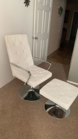 White Tufted Swivel Chair with Ottoman