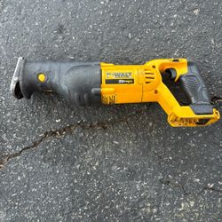 Dewalt Reciprocating Saw DCS380