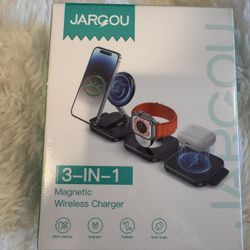3-in-1 Magnetic Wireless Charger
