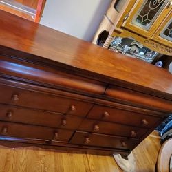 Dresser, Head Board, Foot Board, Mirror 