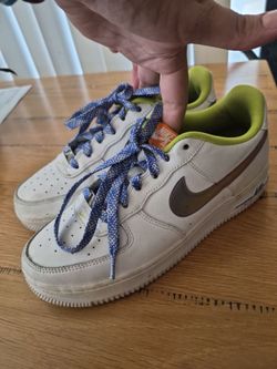 Nikes Youth 6.5