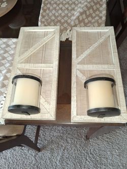 Wall sconce with candles