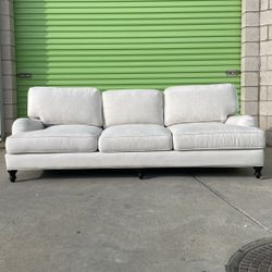 *Free Delivery* Modern Couch Sofa 3 Seater