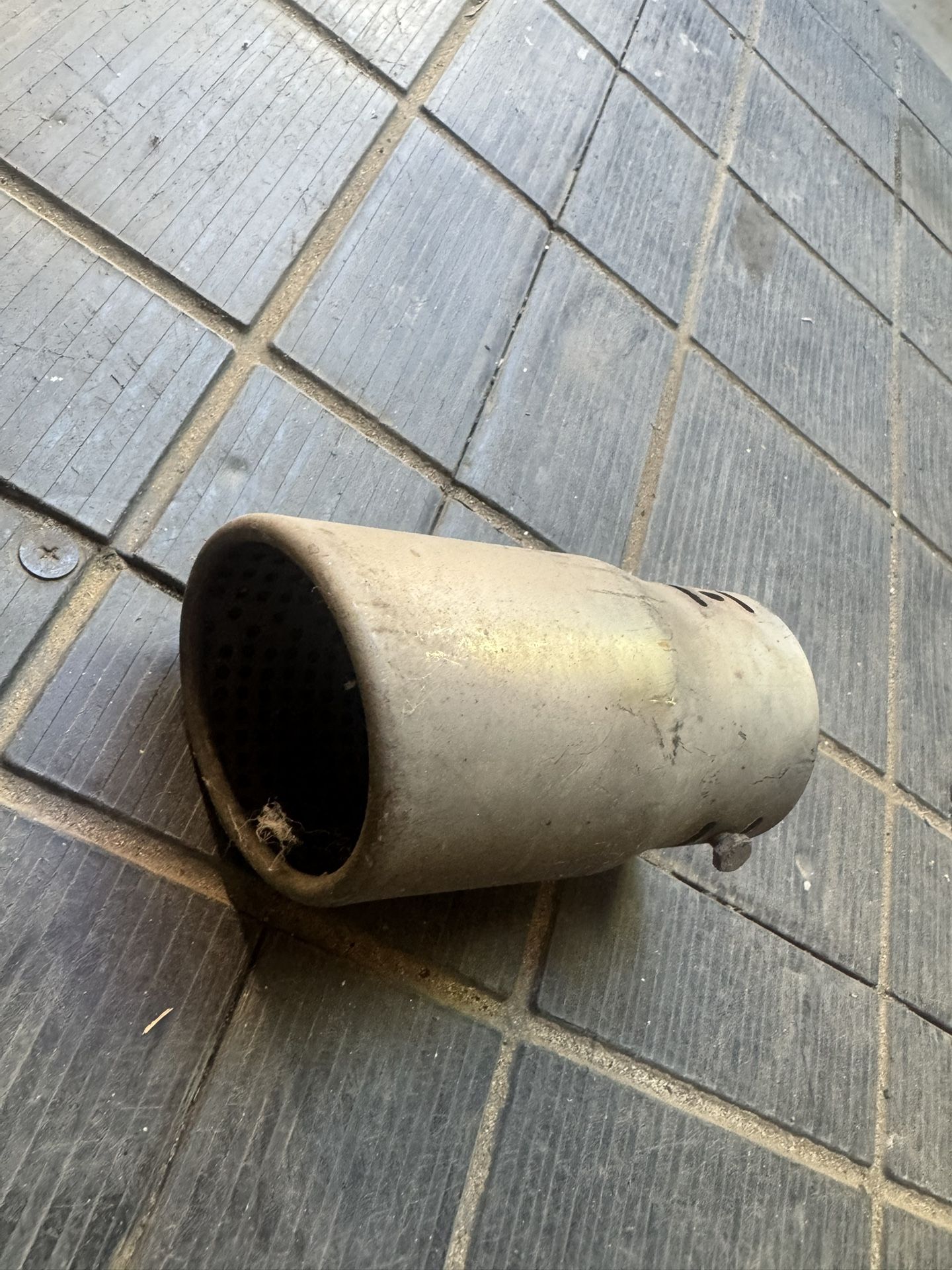 Nissan d21 exhaust tip