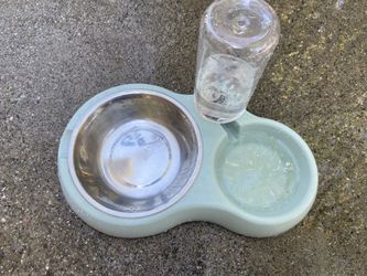 Dog Bowl With Automatic Dispenser