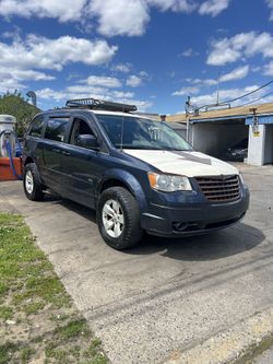 2009 CHRYSLER TOWN N COUNTRY TOURING