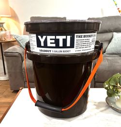 YETI LoadOut 5 gal Bucket