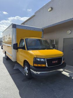 2021 GMC Savana Commercial Cutaway