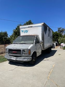 1999 GMC Savannah