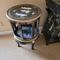 Oriental Black Lacquer Mother Of Pearl Accent Table 