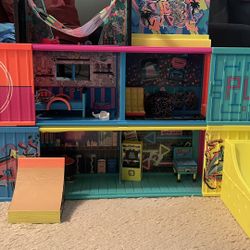 LOL Clubhouse Playset and Car