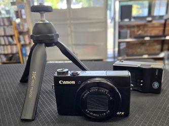 Canon PC2201 PowerShot G7 X Mark I W/CHARGER AND TRIPOD
