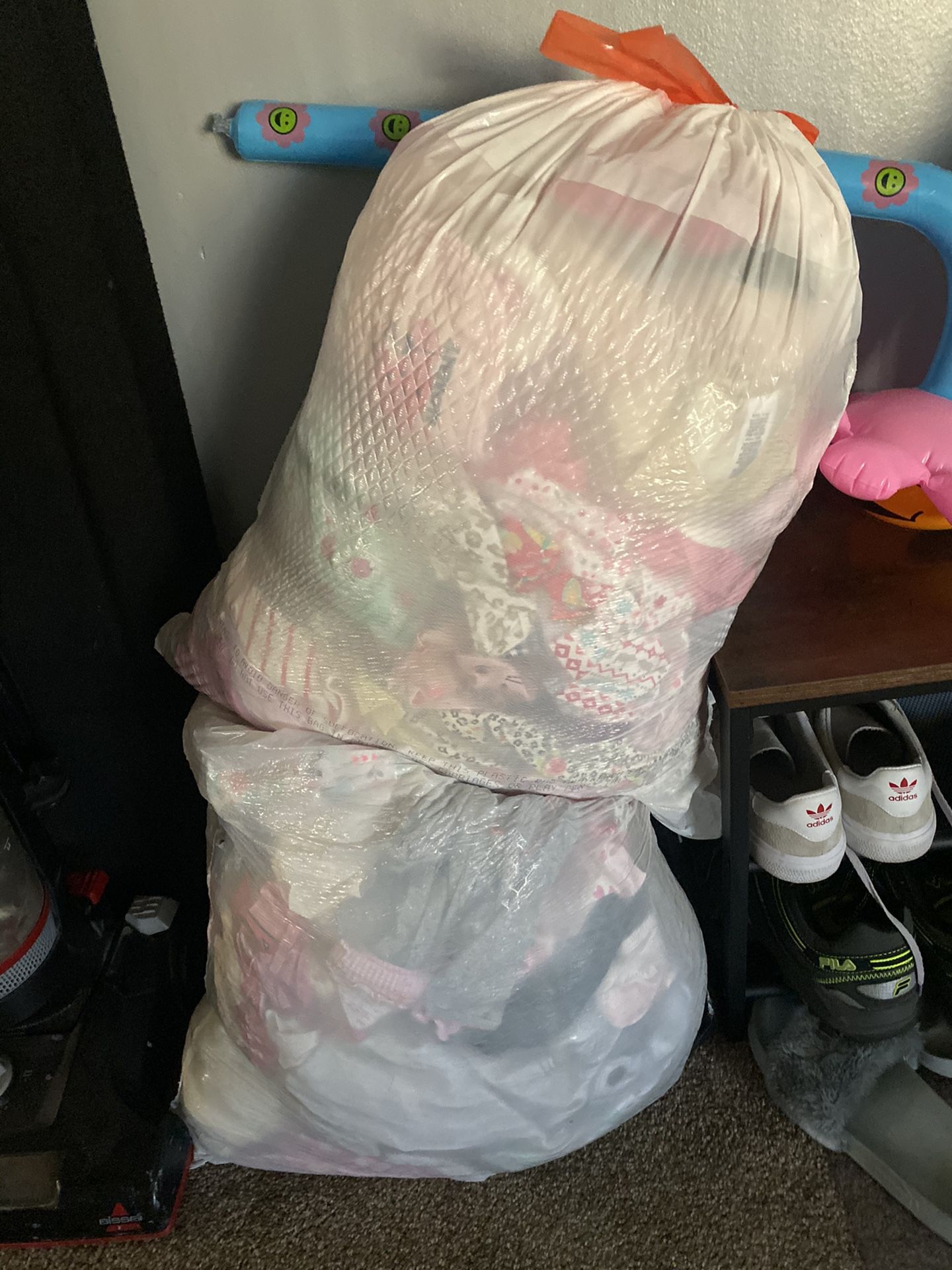 FREE BABYGIRL CLOTHES