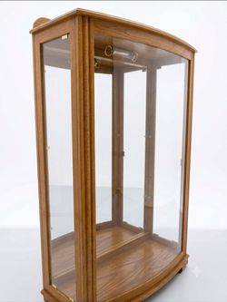 ​1980s Curved Glass Lighted Oak Display Cabinet – All-Original