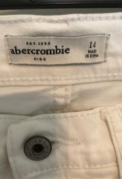 Girls Abercrombie 13-14 Jean shorts
