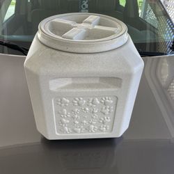 Dog Food Container- Air Tight 