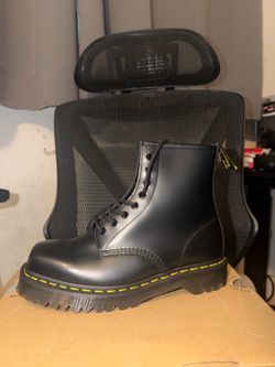 Dr Martens boots bed squared