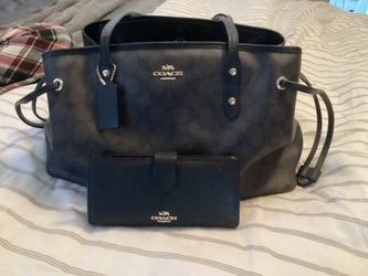 Beautiful coach purse, and matching wallet