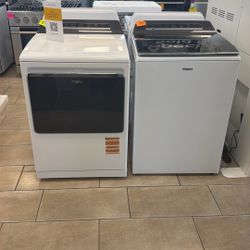 Whirlpool Washer And Electric Dryer 