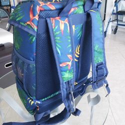 Backpack Coller