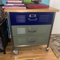 Pottery Barn Teen Locker Style Bed Set 