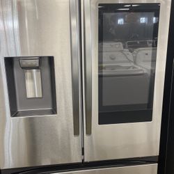 SAMSUNG REFRIGERATOR 