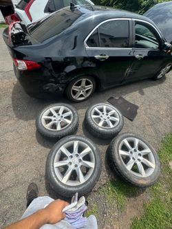 Acura rims great cond