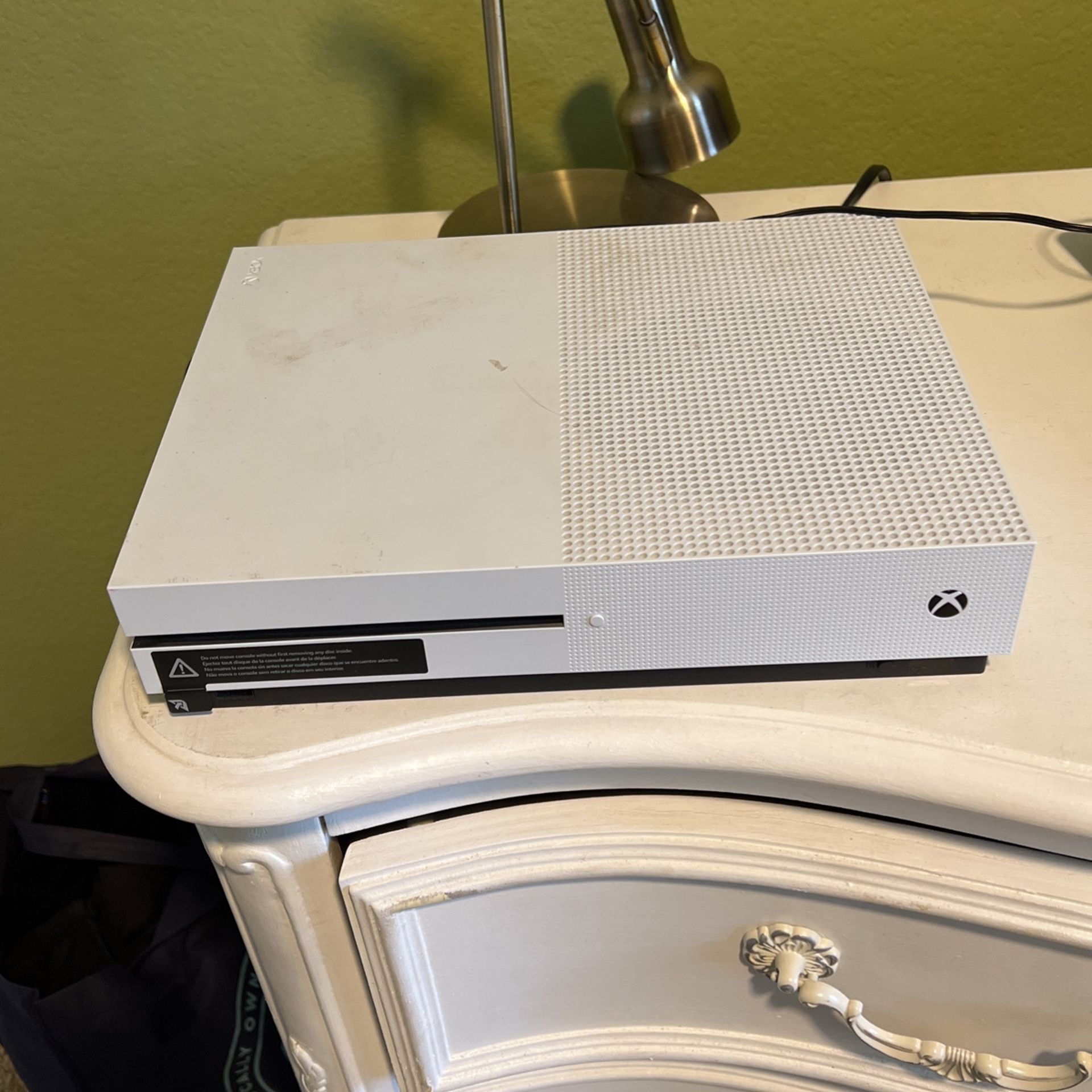 Xbox One S